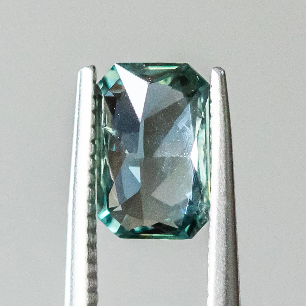 2.02CT RADIANT CUT TANZANIAN SAPPHIRE, TEAL BLUE, 8.95X5.98X3.96MM, UNTREATED