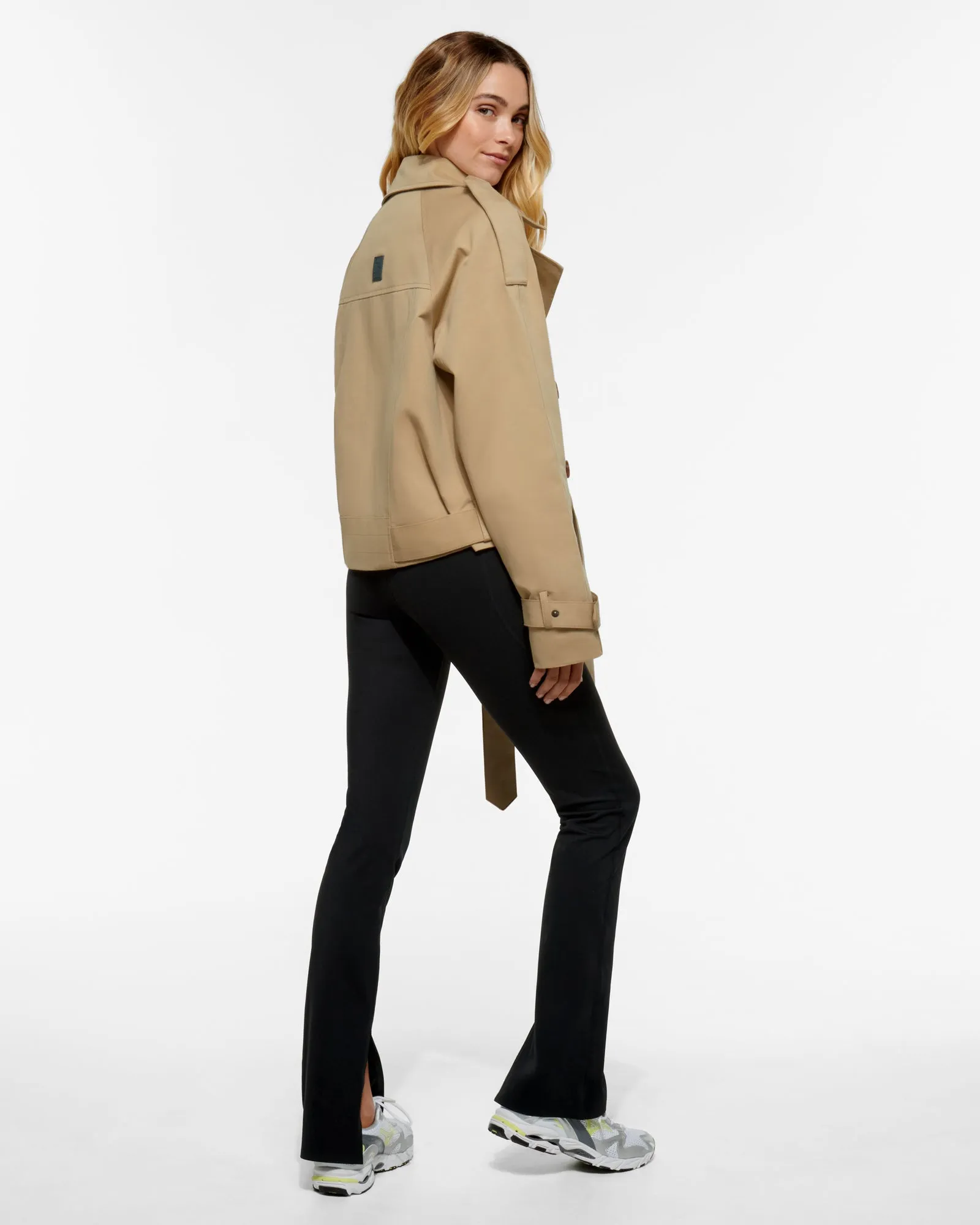 ARLBERG CROPPED TRENCH JACKET  SAND