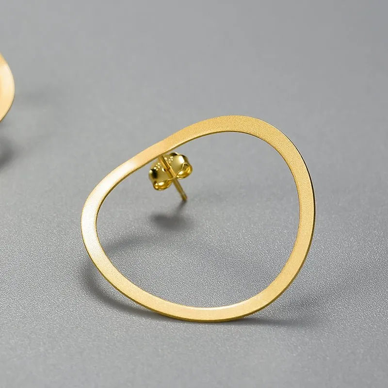 Minimalistic Circle - Stud Earrings