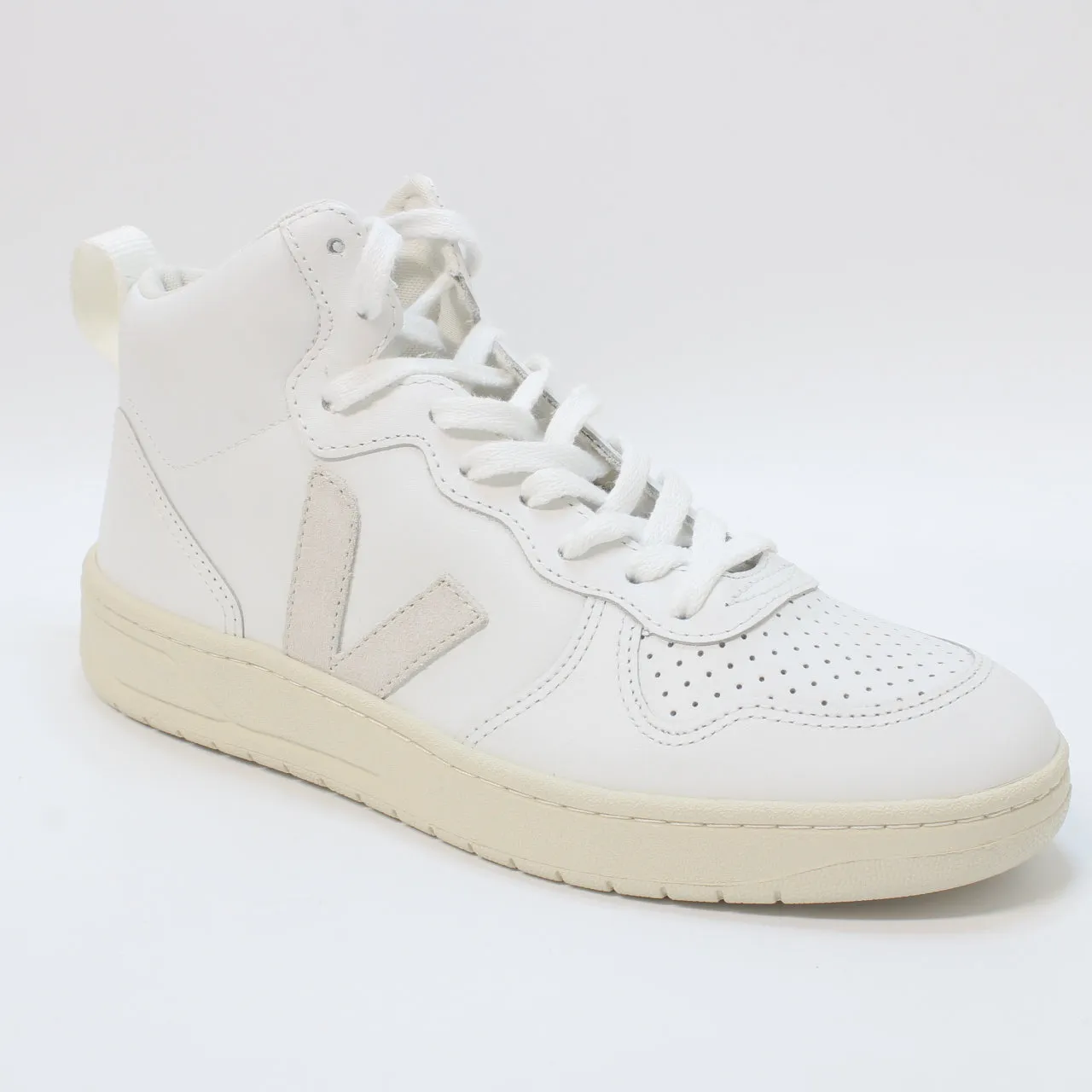 Womens Veja V15 Extra White Natural F Trainers